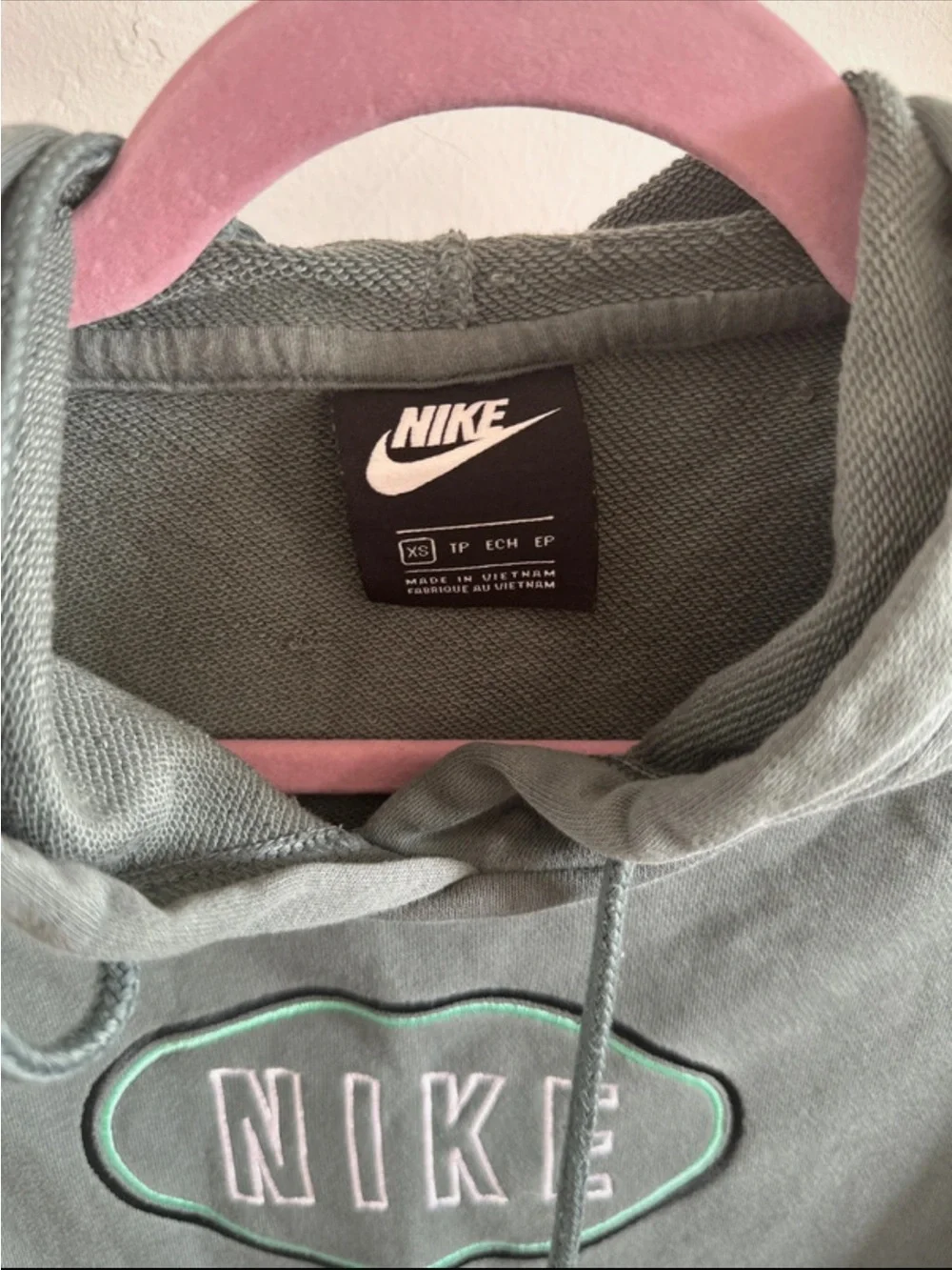 Nike Varsity Knit Logo Hoodie – Sage Green 💚